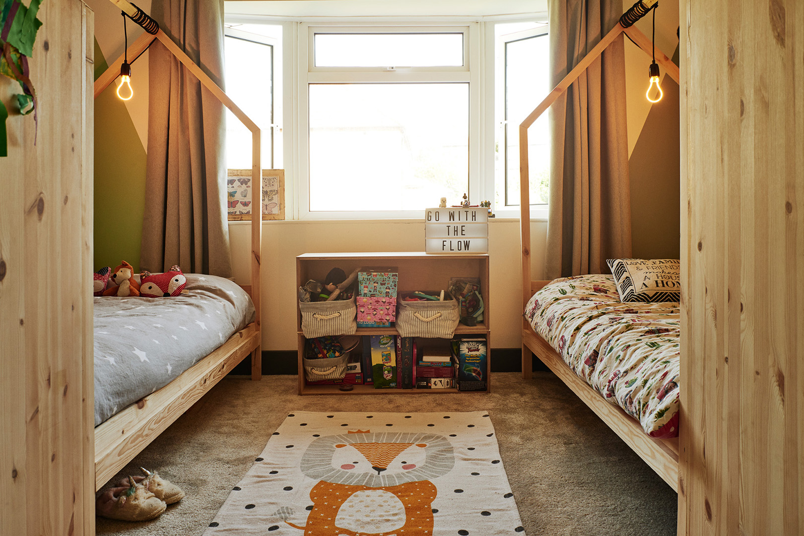 Modernes und kindgerechtes Design – Hausbett 120x200 Kayand